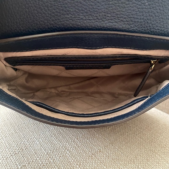 Michael Kors navy pebbled leather cross body with gold accents - Picture 13 of 16